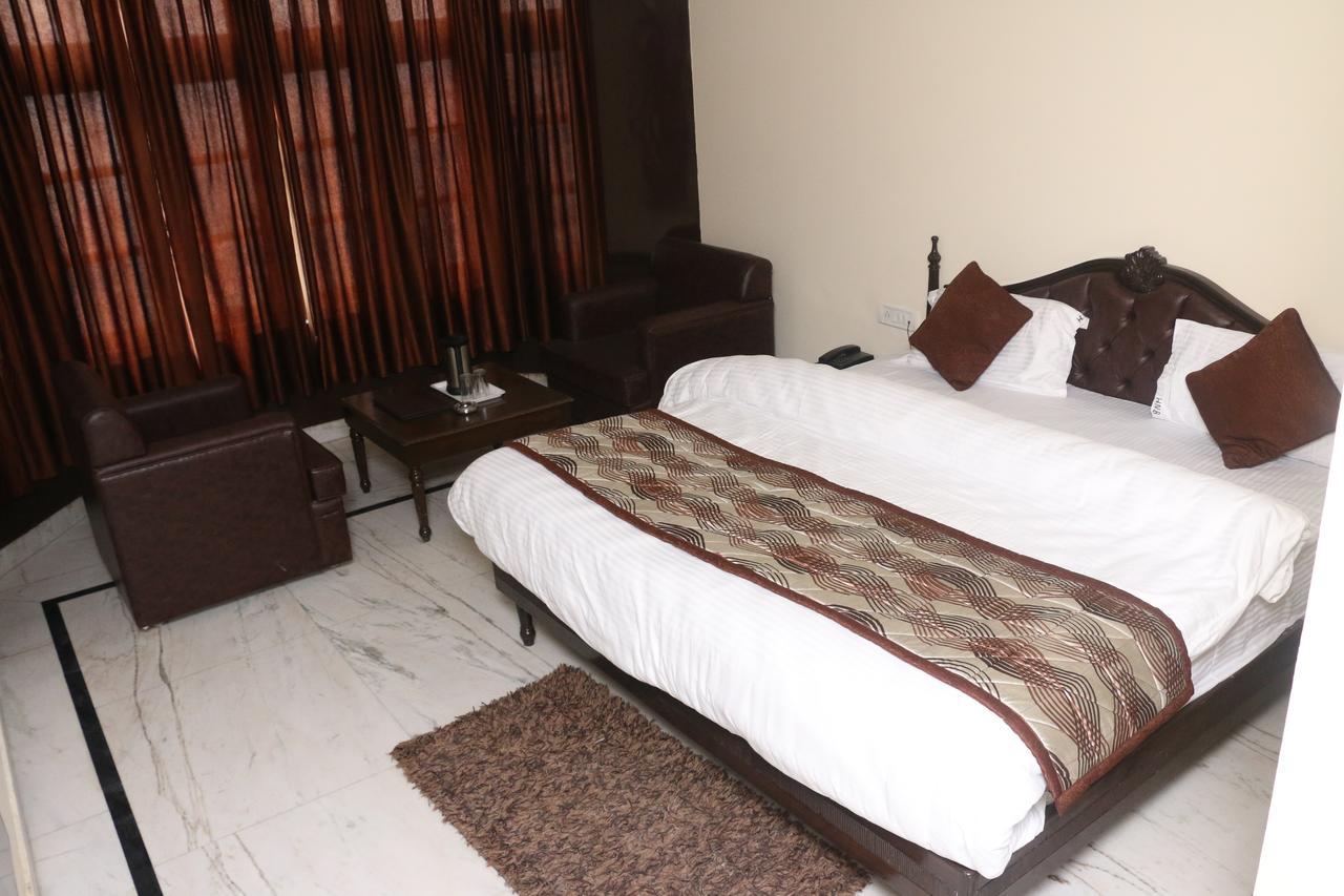New Bharat Hotel Mussoorie Esterno foto